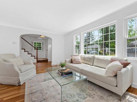 118 Sutton Rd, Needham, MA 02492 photo 1