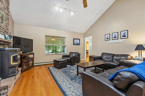 24 Stowecroft Dr, Hampton, NH 03842 photo 12