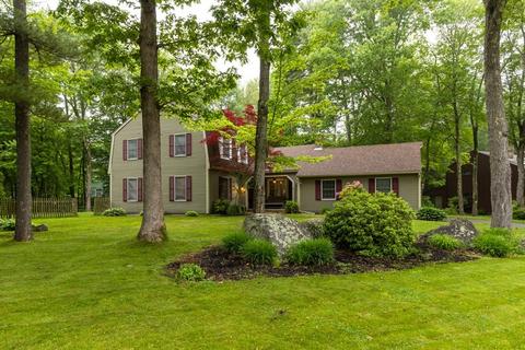 24 Stowecroft Dr, Hampton, NH 03842 photo 1