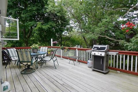 17 Beverly Ave, Marblehead, MA 01945 photo 9