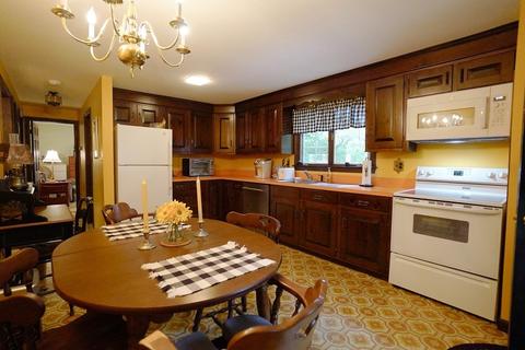 17 Beverly Ave, Marblehead, MA 01945 photo 5