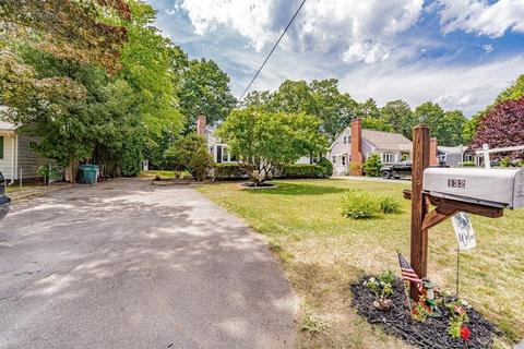 132 Lumae St, Springfield, MA 01119 photo 4