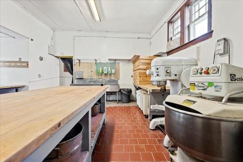 27 Pulaski St, Ware, MA 01082 photo 23