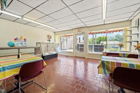 27 Pulaski St, Ware, MA 01082 photo 9