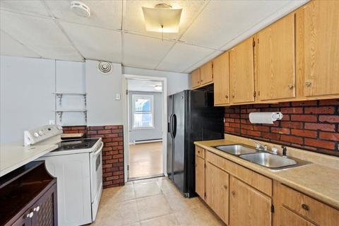27 Pulaski St, Ware, MA 01082 photo 32