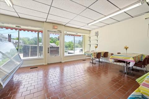 27 Pulaski St, Ware, MA 01082 photo 8