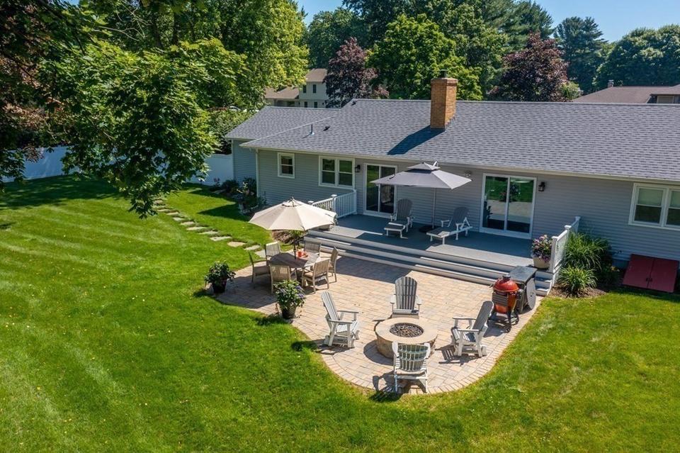  48 Willow Brook Rd, Longmeadow, MA 01106 photo 3