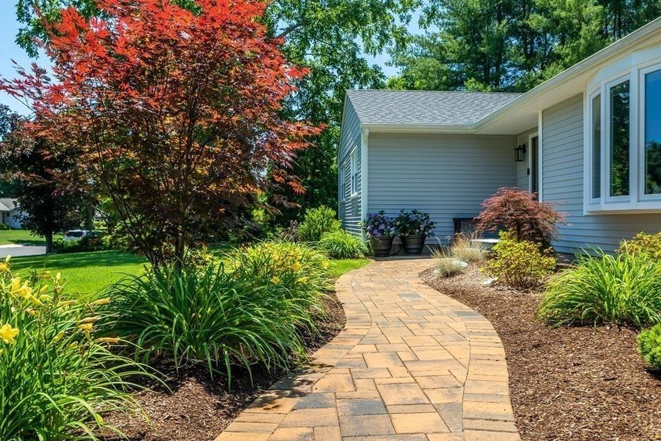  48 Willow Brook Rd, Longmeadow, MA 01106 photo 9