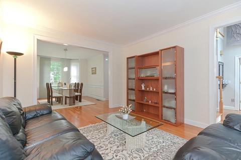 98 Pine St, Natick, MA 01760 photo 6