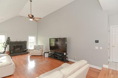 98 Pine St, Natick, MA 01760 photo 15