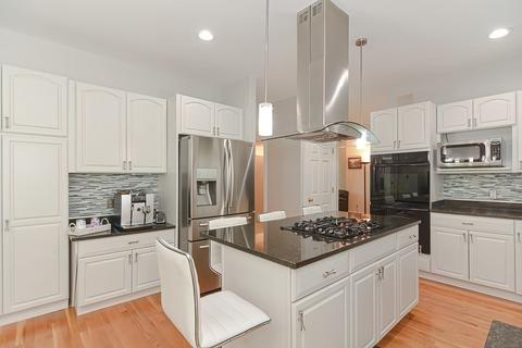 98 Pine St, Natick, MA 01760 photo 9
