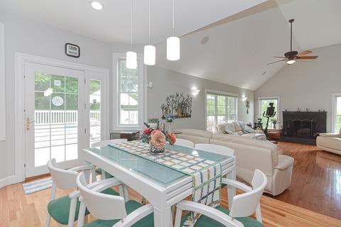 98 Pine St, Natick, MA 01760 photo 13