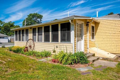 17 Gardonia St, Wareham, MA 02571 photo 3