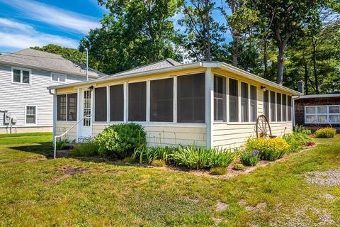 17 Gardonia St, Wareham, MA 02571 photo 2