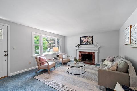 4 Windmill Dr, Maynard, MA 01754 photo 7