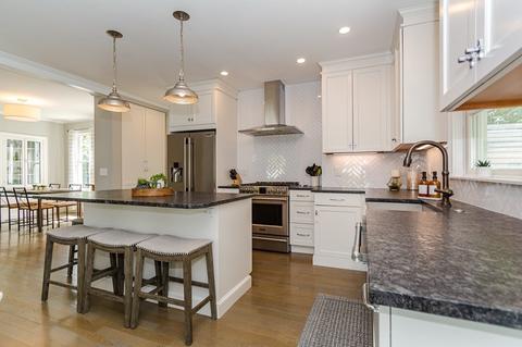 17 Arlington St, Reading, MA 01867 photo 18