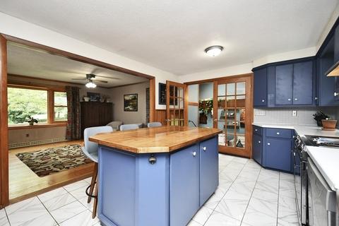 74 E Charlton Rd, Spencer, MA 01562 photo 9