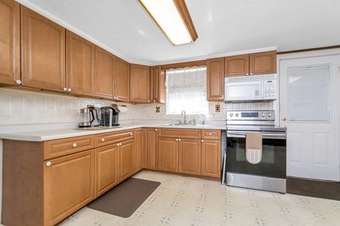 35 Arthur Ave, Dracut, MA 01826 photo 12
