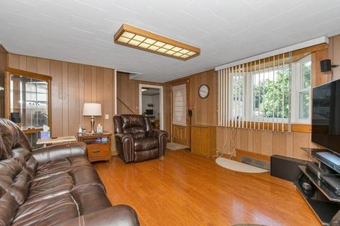 35 Arthur Ave, Dracut, MA 01826 photo 5