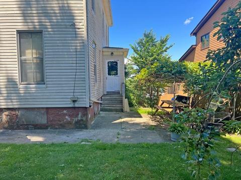 88 Prospect St, Fall River, MA 02720 photo 5