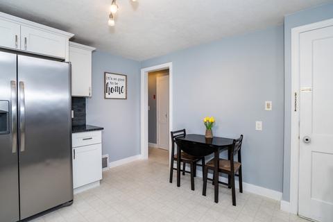 154 Ellsworth Ave, Springfield, MA 01118 photo 24