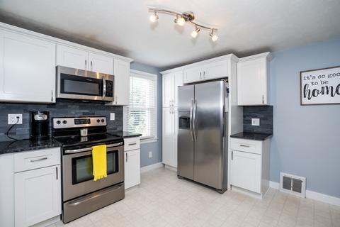 154 Ellsworth Ave, Springfield, MA 01118 photo 22
