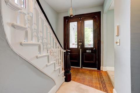 64 Buckingham St, Springfield, MA 01109 photo 10