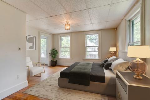 64 Buckingham St, Springfield, MA 01109 photo 6