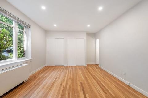 94 Griggs Rd #2, Brookline, MA 02446 photo 4