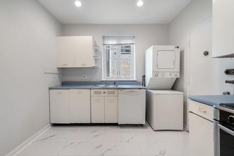 94 Griggs Rd #2, Brookline, MA 02446 photo 9