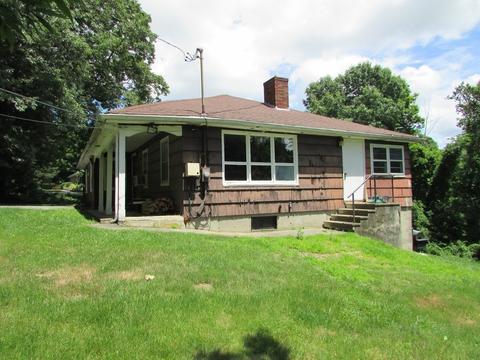 86 Center Rd, Dudley, MA 01571 photo 3