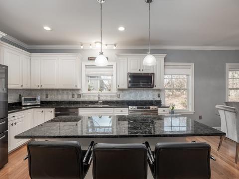 174 Pine St #201, Danvers, MA 01923 photo 3