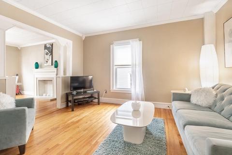 51 Pine St, Stoneham, MA 02180 photo 9