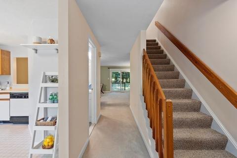 17 Deer Path #4, Maynard, MA 01754 photo 4