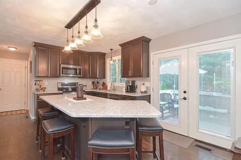 14 Michael Rd, Attleboro, MA 02703 photo 5
