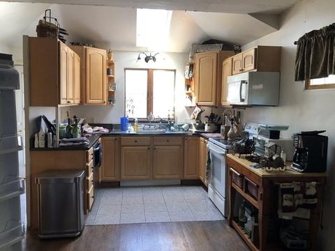 88 Wayne St, Springfield, MA 01118 photo 6