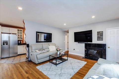 9 Peach Tree Ln, Danvers, MA 01923 photo 7