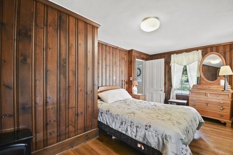 257 Main St, Douglas, MA 01516 photo 18