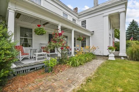 257 Main St, Douglas, MA 01516 photo 2