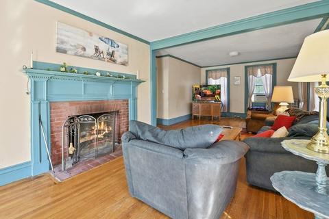 257 Main St, Douglas, MA 01516 photo 4
