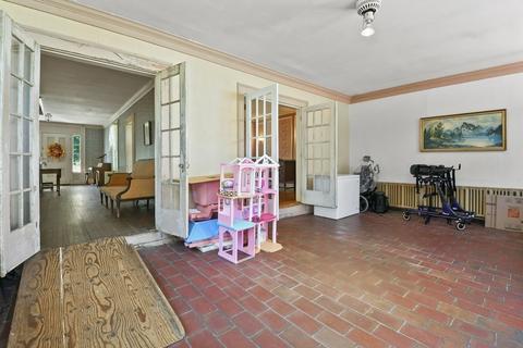 257 Main St, Douglas, MA 01516 photo 8