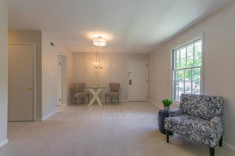 124 Jamestown Dr #D, Springfield, MA 01108 photo 7