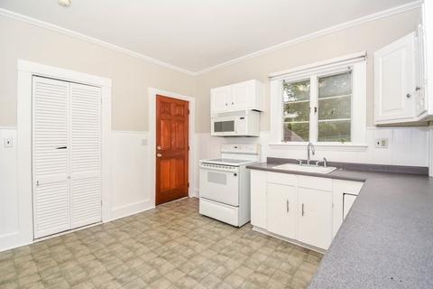 175 Maple St #2, Danvers, MA 01923 photo 14