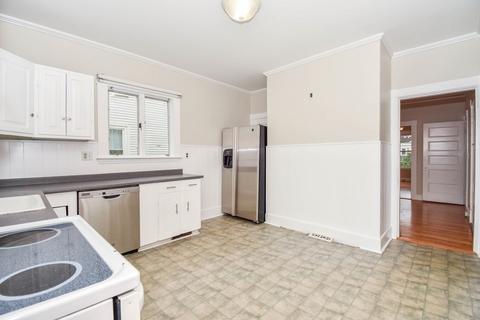 175 Maple St #2, Danvers, MA 01923 photo 15
