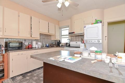 40 Lincoln Ave, Fall River, MA 02720 photo 6