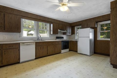 29 Upland Rd, Stoneham, MA 02180 photo 10