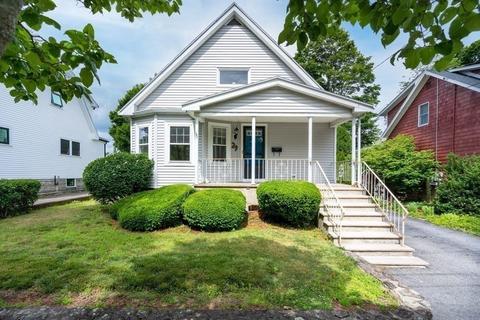 29 Upland Rd, Stoneham, MA 02180 photo 3