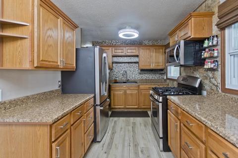 29 E Green St, Easthampton, MA 01027 photo 13