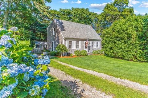 33 County Rd, Mashpee, MA 02649 photo 2