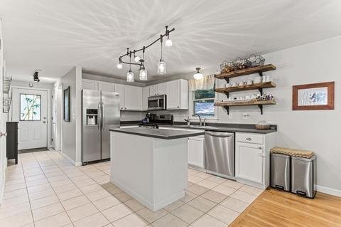 33 County Rd, Mashpee, MA 02649 photo 4